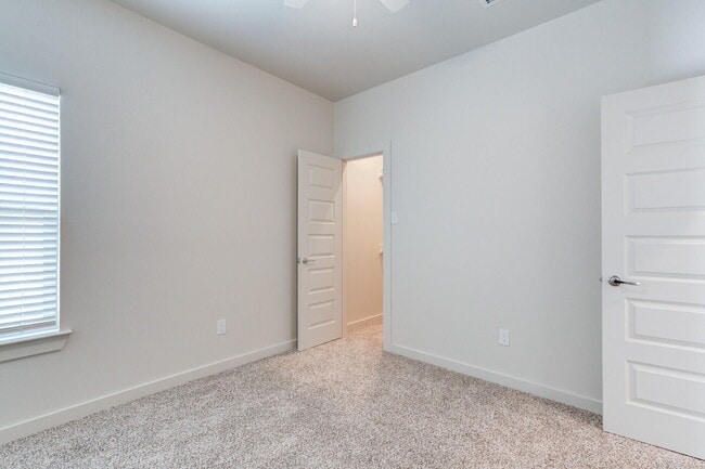 Building Photo - 7046 41st St