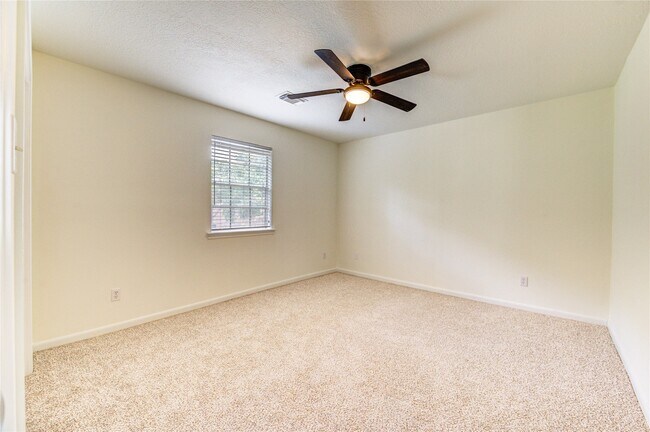 Building Photo - 1603 Leatherwood Dr