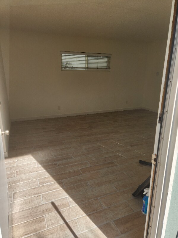 Building Photo - 30 Rose Ave