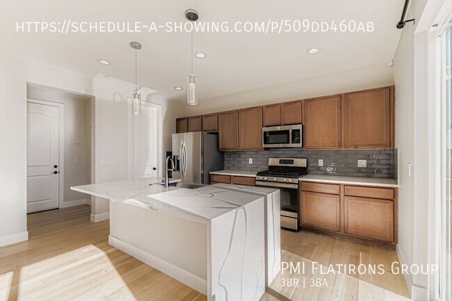 Building Photo - 5372 Warrior St