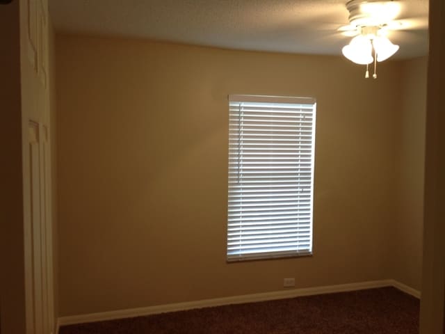 Building Photo - 214 Strada Dr