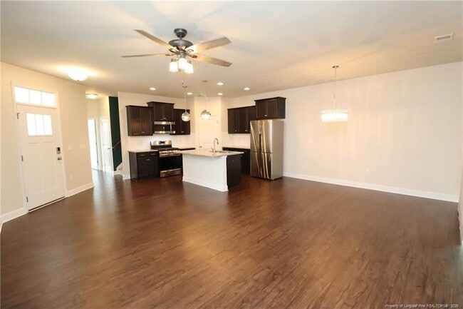 Building Photo - 1103 Compass Dr