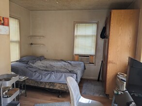 Building Photo - 141 Fairview Ave