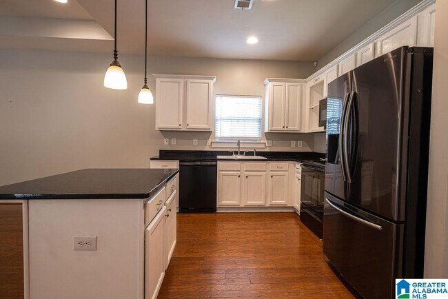 Building Photo - 216 Chesser Way