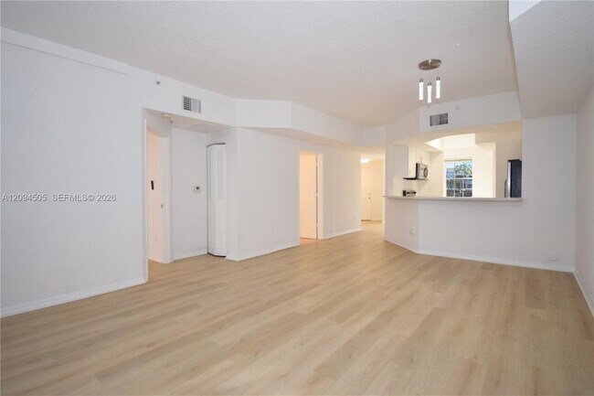 Building Photo - 775 SW 148th Ave