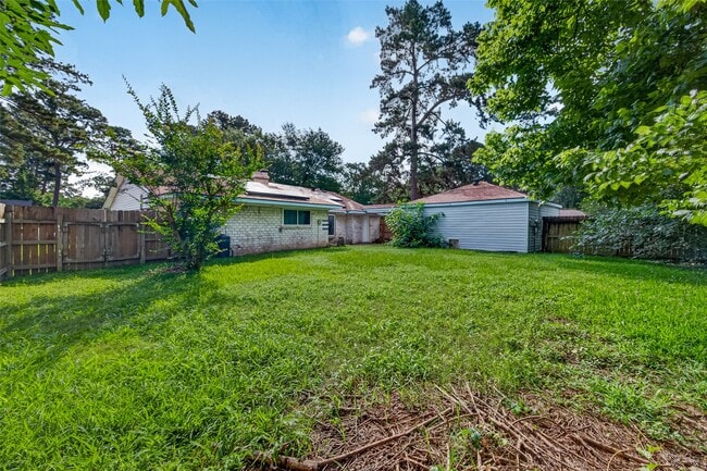 Building Photo - 25503 Foxbriar Ln