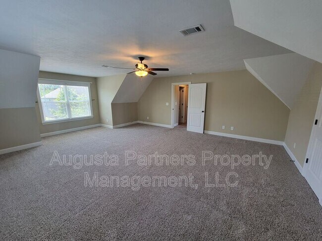 Building Photo - 841 Herrington Dr
