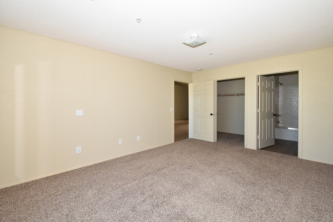 Building Photo - 3886 S Brianna Dr