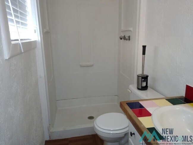 Building Photo - 1822 S Silver Ave