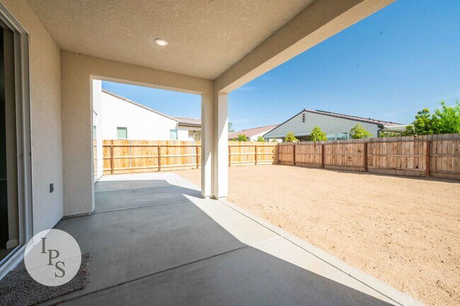 Building Photo - Brand New Clovis Home, 4BR/3BA, With Solar...