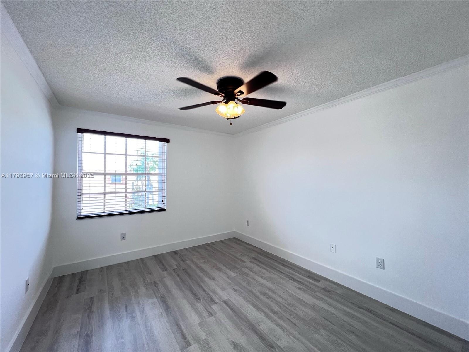 Building Photo - 725 NW 156th Ave