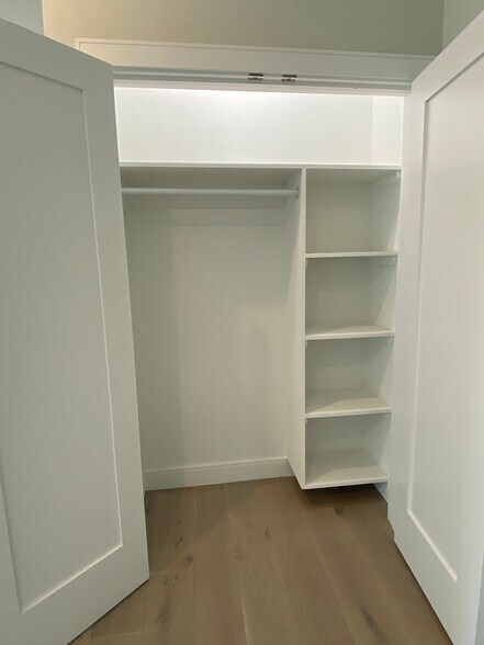 Building Photo - 32 Cummins Hwy