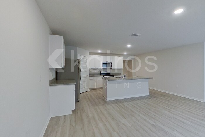 Building Photo - 417 Monarch Ln