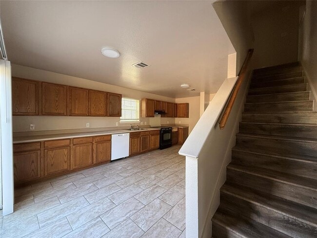 Building Photo - 13012 Lofton Cliff Dr