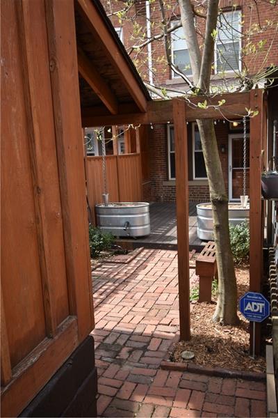 Building Photo - 4214 Post St