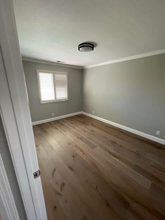 Building Photo - $6,950 - Canyon Lakes Luxury 4BR – Designer Upgrades, Wine Bar & Best Views in San Ramon