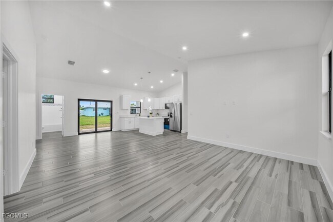 Building Photo - 2836 NW 5th Terrace