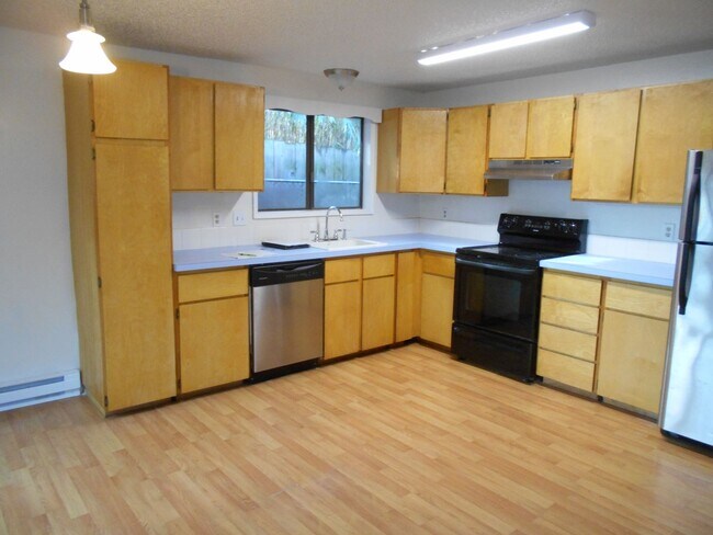 Building Photo - DEV11 - Devita, James - 240902