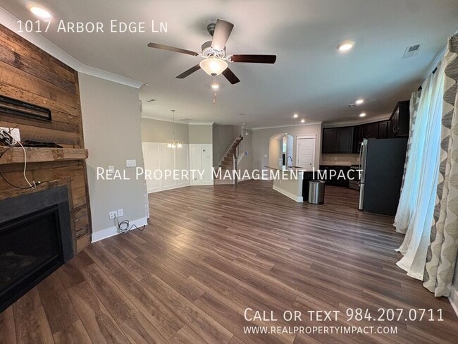 Building Photo - 1017 Arbor Edge Ln