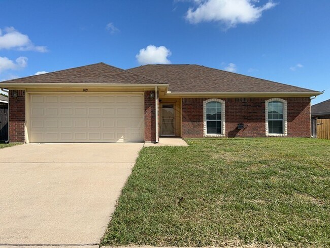 Primary Photo - 309 Viola Dr