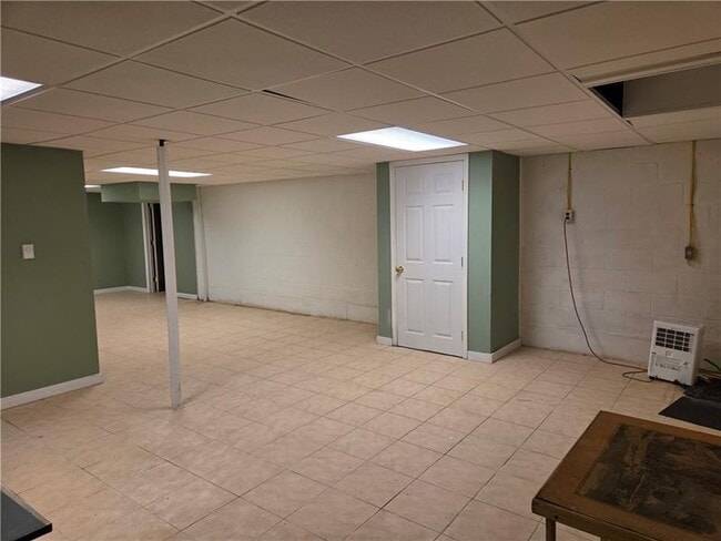 Building Photo - 111 Saddle Brook Cir