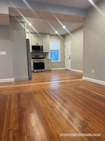 Building Photo - 19 Sawyer Ave