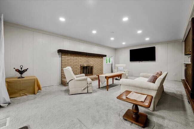 Building Photo - 6155 Porteridge Ln
