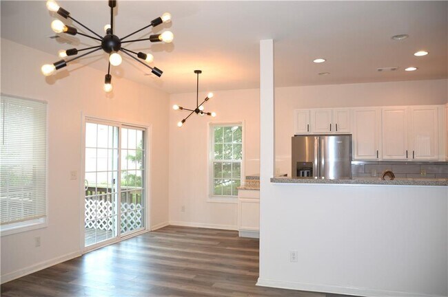 Building Photo - 3072 Cedar Glade Ln NE