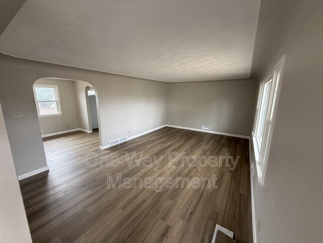 Building Photo - 820 35th Ave Ct