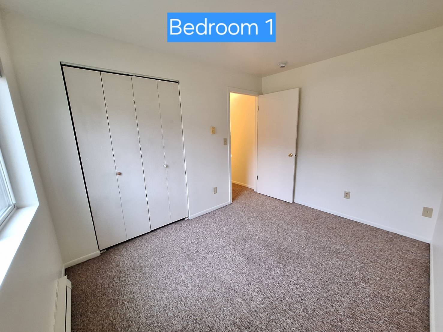 Building Photo - 1215 W Beckert Rd