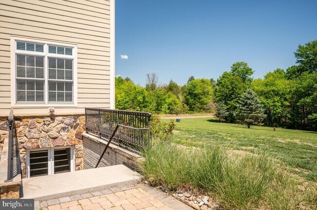 Building Photo - 13071 Haddonfield Ln