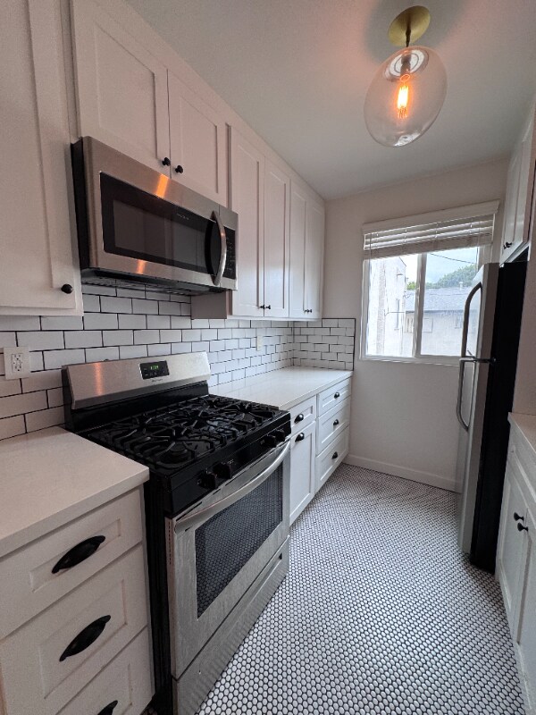 Building Photo - 821 Westmount Dr