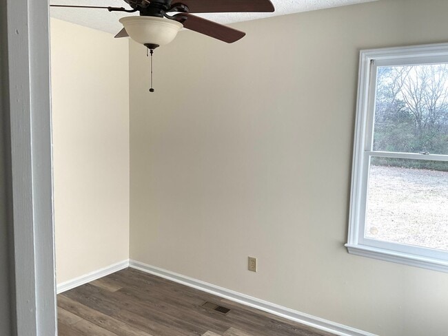 Building Photo - Home For Rent in Crouse NC