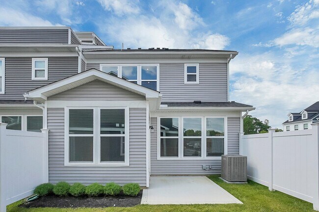 Building Photo - 6582 Wheatly Rd