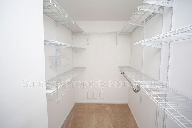 Building Photo - 87 Highbridge Ln