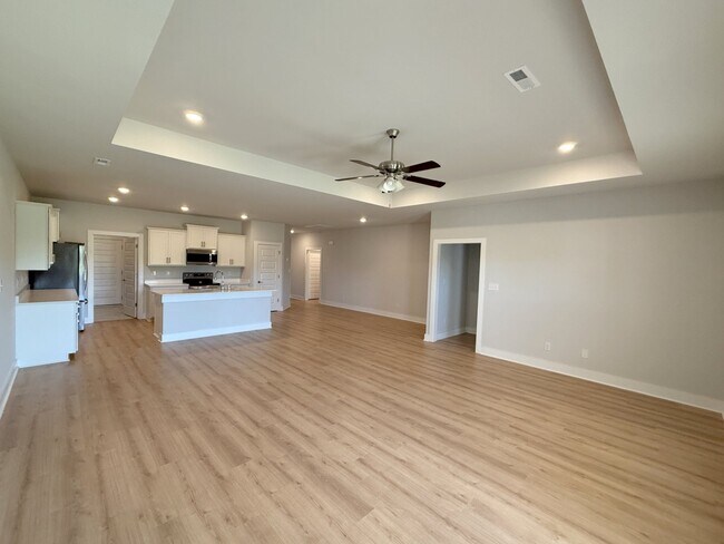 Building Photo - 128 Clift Farm Dr