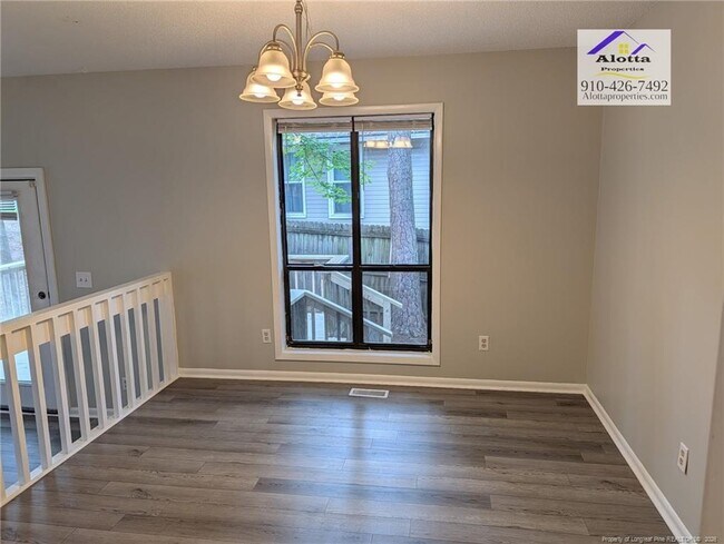 Building Photo - 482 Corning Pl