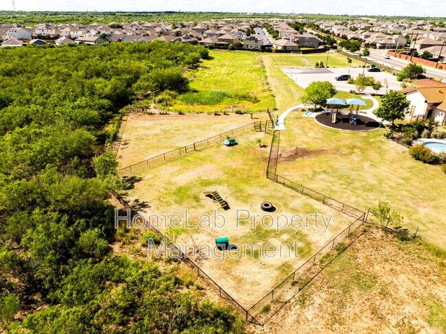 Building Photo - 11734 Pelican Cove