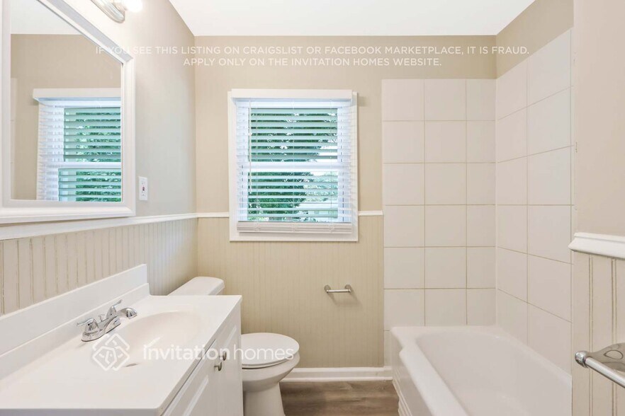 Building Photo - 2497 Brentwood Rd