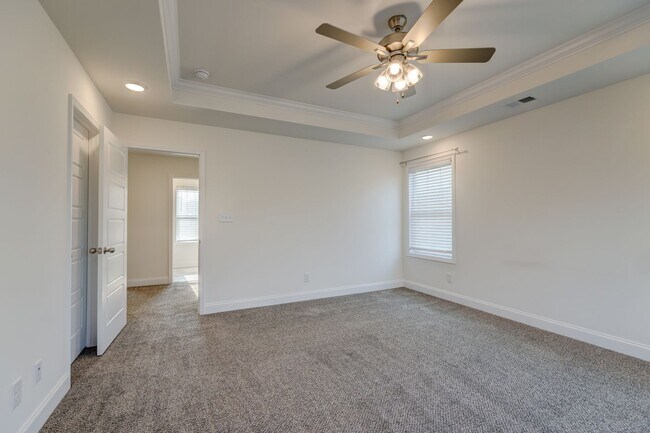 Building Photo - 1385 Harmon Ln