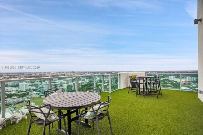 Building Photo - 3301 NE 1st Ave