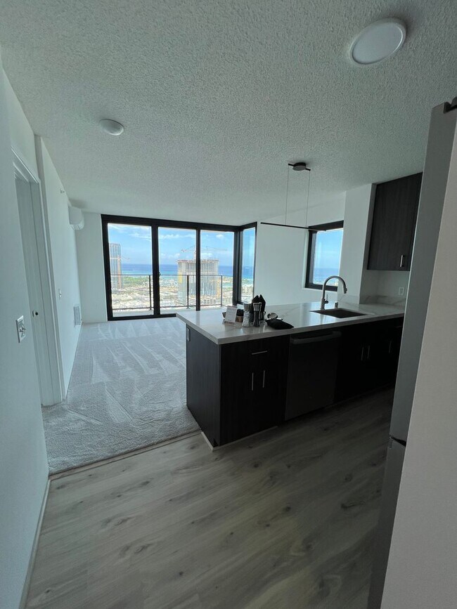 Building Photo - Brand New Kakaako Ililani Condo 2 bedroom ...