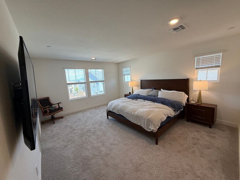 Building Photo - 3644 Bitonto Ln