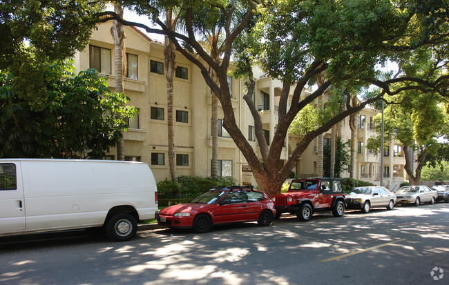 Building Photo - Pioneer Villas