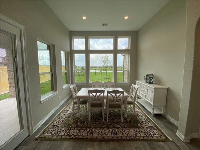 Building Photo - 7414 Evelyn Grv Dr