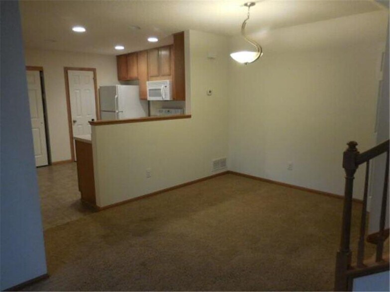 Building Photo - 4880 149th St N