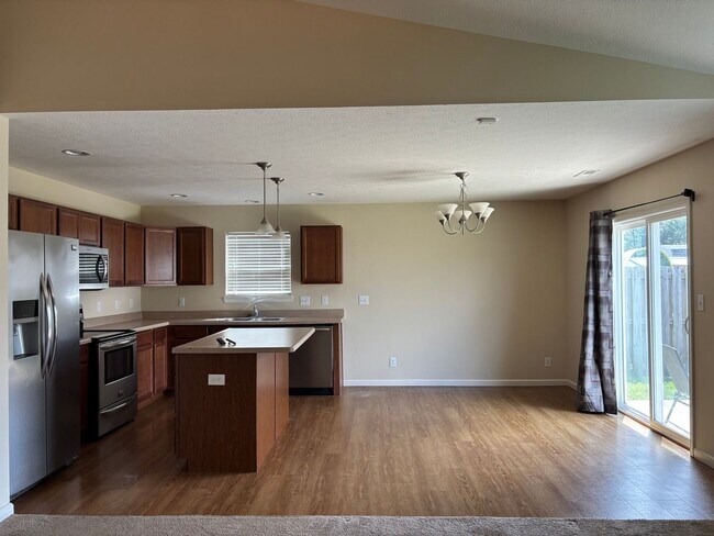 Building Photo - Well maintained 3BD/2BA ranch home in South Lafayette