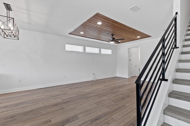 Building Photo - 5643 Fletcher Oaks Dr