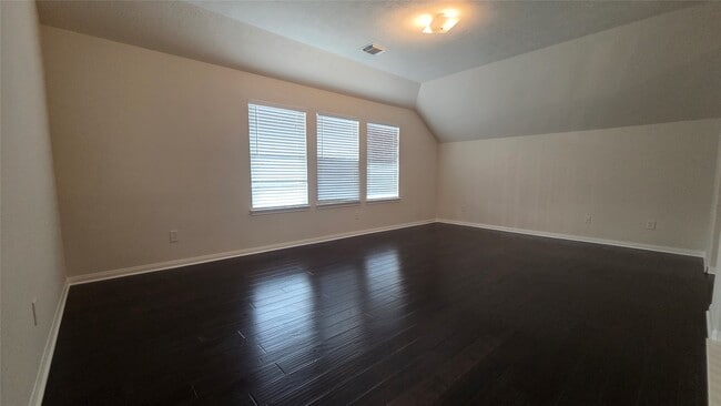 Building Photo - 7519 Chathan Glen Ln