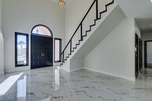 Building Photo - 7040 Obannon Drive